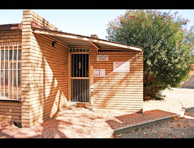 5,180M² BUILDING FOR SALE IN VANDERBIJLPARK CW 3